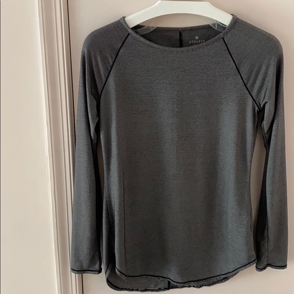 ATHLETA Long Sleeve Top. - Picture 7 of 7